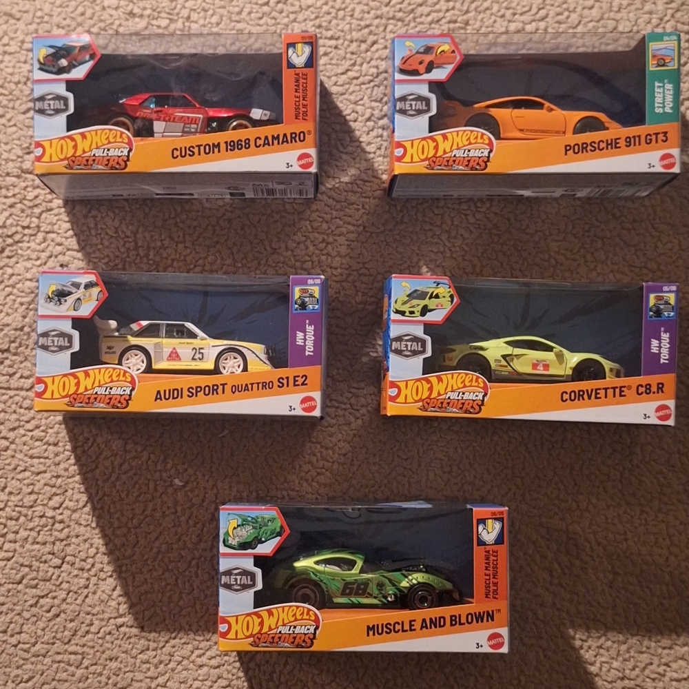Hot Wheels Pull Back Speeders Lot of 5 Cars: Corvett, Audi, Porsche, Camaro